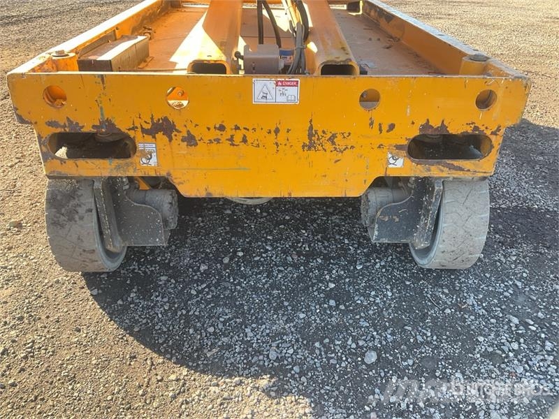 Haulotte Compact 14 Electric Scissor Lift Scissor lifts