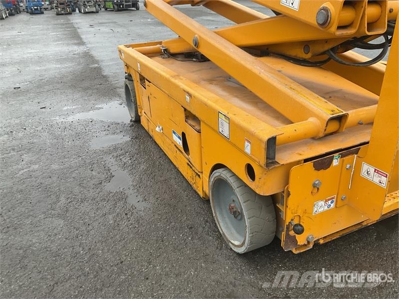 Haulotte Compact 14 Electric Scissor Lift Ножничные подъемники