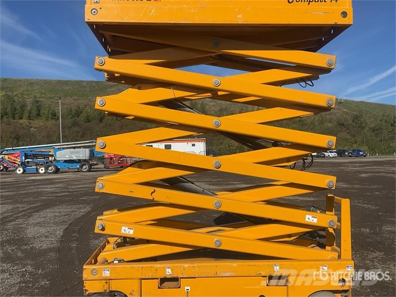 Haulotte Compact 14 Electric Scissor Lift Scissor lifts