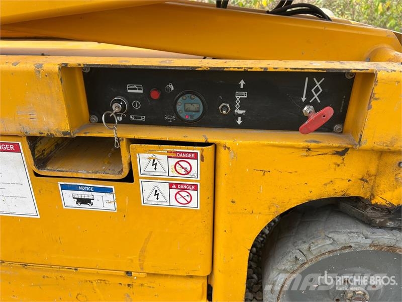 Haulotte Compact 14 Electric Scissor Lift Ollós emelők