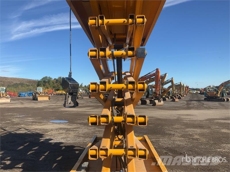 Haulotte Compact 14 Electric Scissor Lift Scissor lifts