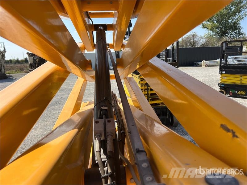 Haulotte Compact 14 Electric Scissor Lift Scheren-Arbeitsbühnen