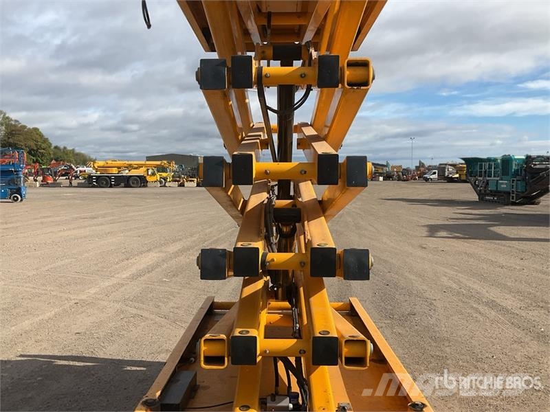 Haulotte Compact 14 Electric Scissor Lift Šķerveida pacēlāji