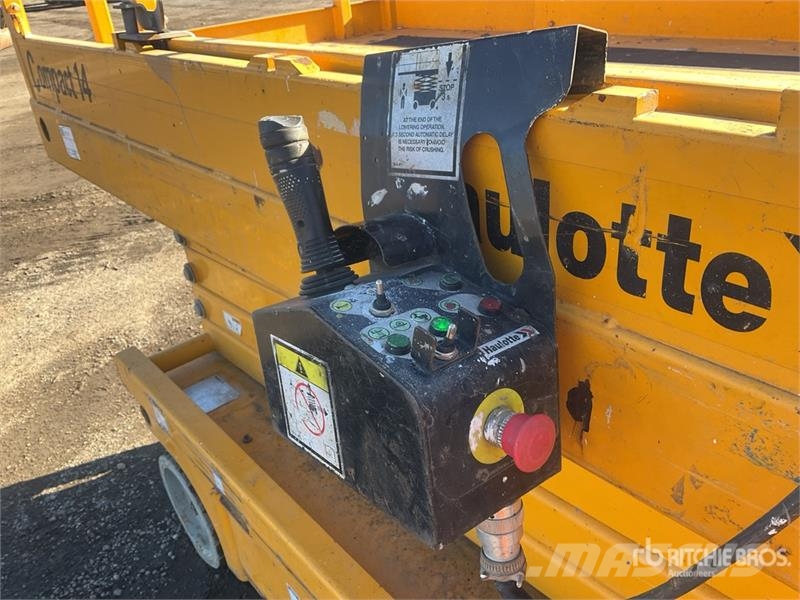 Haulotte Compact 14 Electric Scissor Lift Scissor lifts