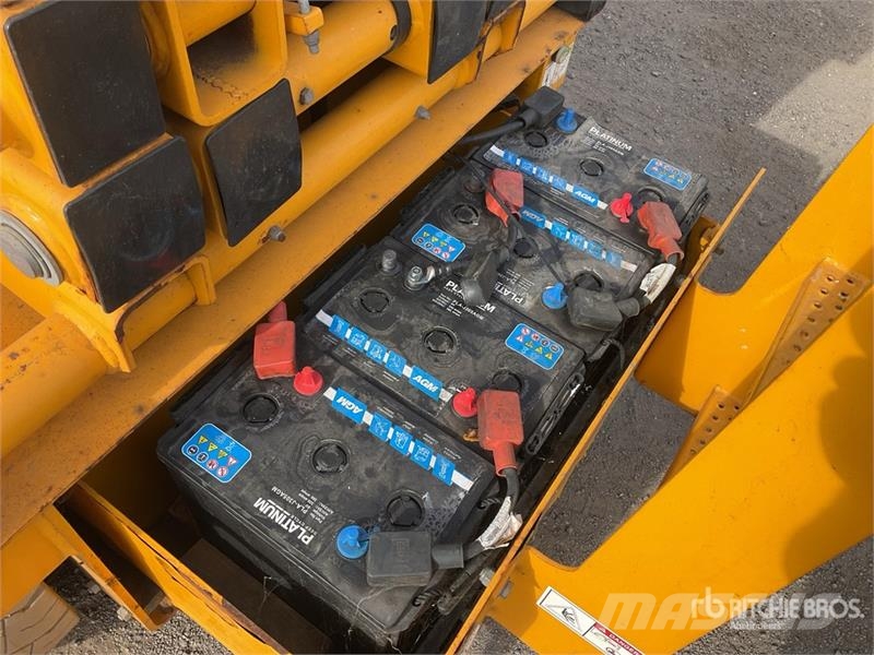 Haulotte Compact 14 Electric Scissor Lift Šķerveida pacēlāji