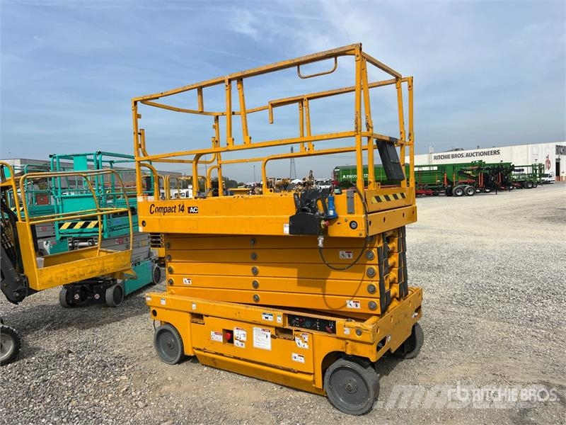 Haulotte Compact 14 Electric Scissor Lift (Inoperable) Piattaforme a pantografo