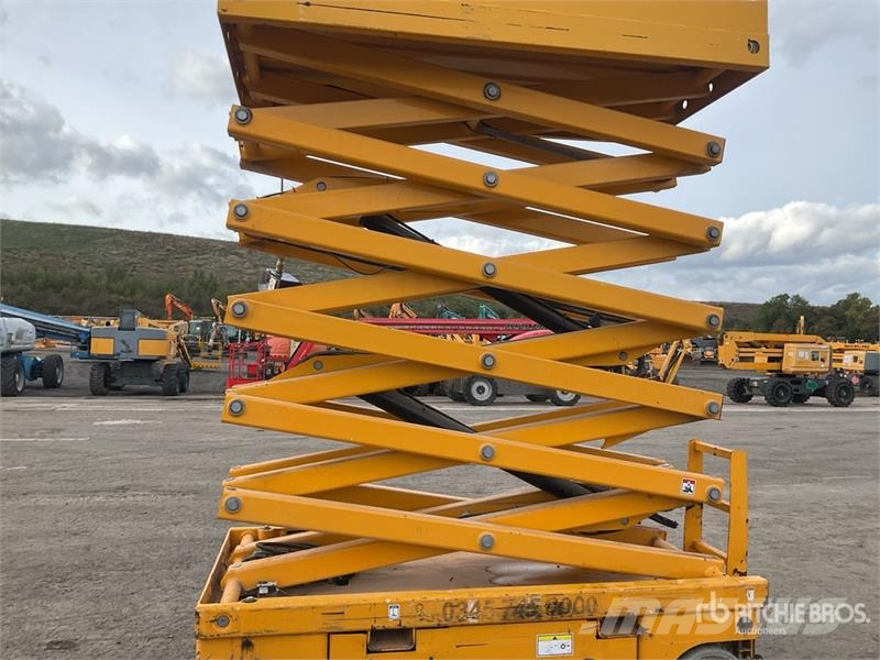 Haulotte COMPACT 14 Electric Scissor Lift Scissor lifts