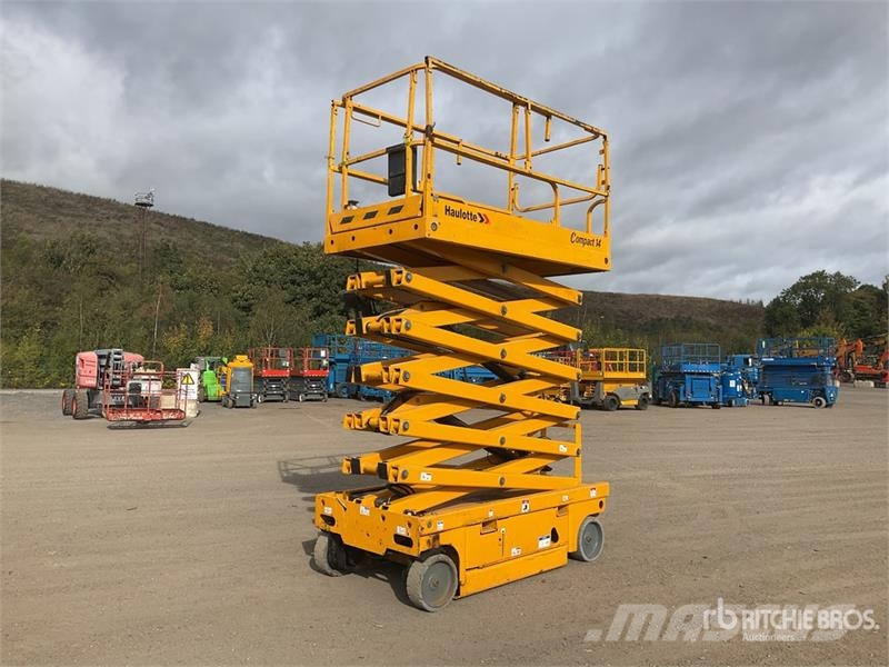 Haulotte Compact 14 Electric Scissor Lift Ollós emelők