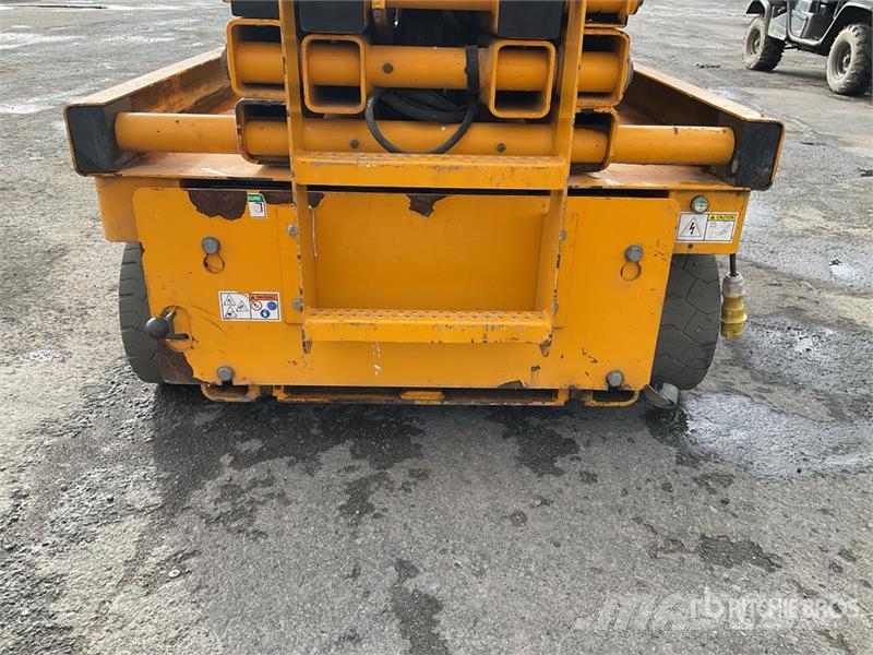 Haulotte Compact 14 Electric Scissor Lift Ножничные подъемники