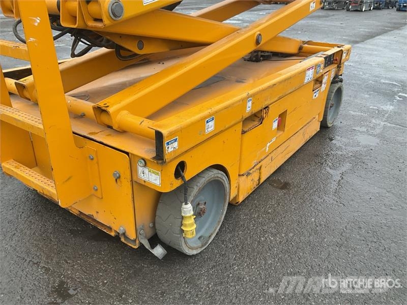Haulotte Compact 14 Electric Scissor Lift Ножничные подъемники