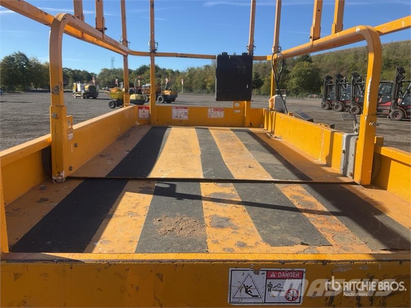 Haulotte Compact 14 Electric Scissor Lift Scissor lifts