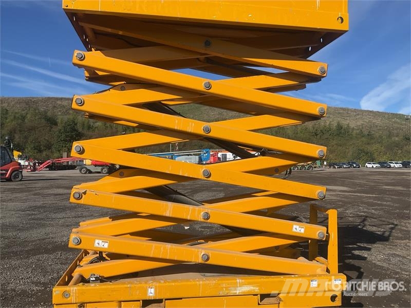 Haulotte Compact 14 Electric Scissor Lift Scissor lifts