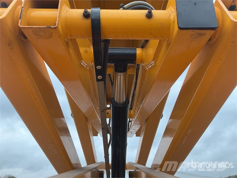 Haulotte Compact 14 Electric Scissor Lift Ножничные подъемники