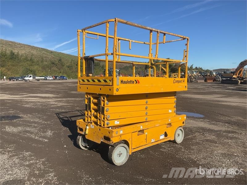 Haulotte Compact 14 Electric Scissor Lift Scissor lifts