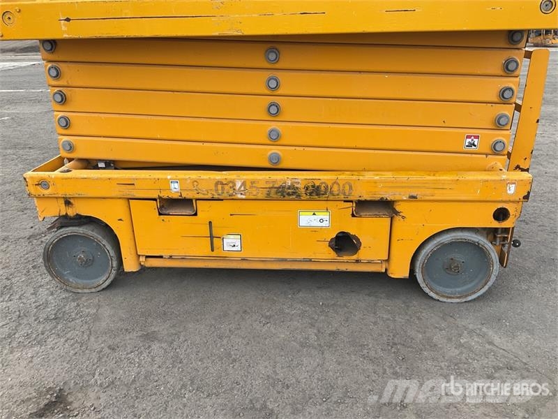 Haulotte COMPACT 14 Electric Scissor Lift Scissor lifts