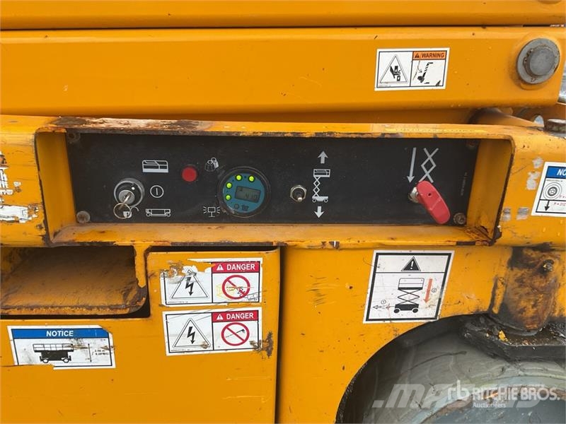 Haulotte Compact 14 Electric Scissor Lift Ножничные подъемники