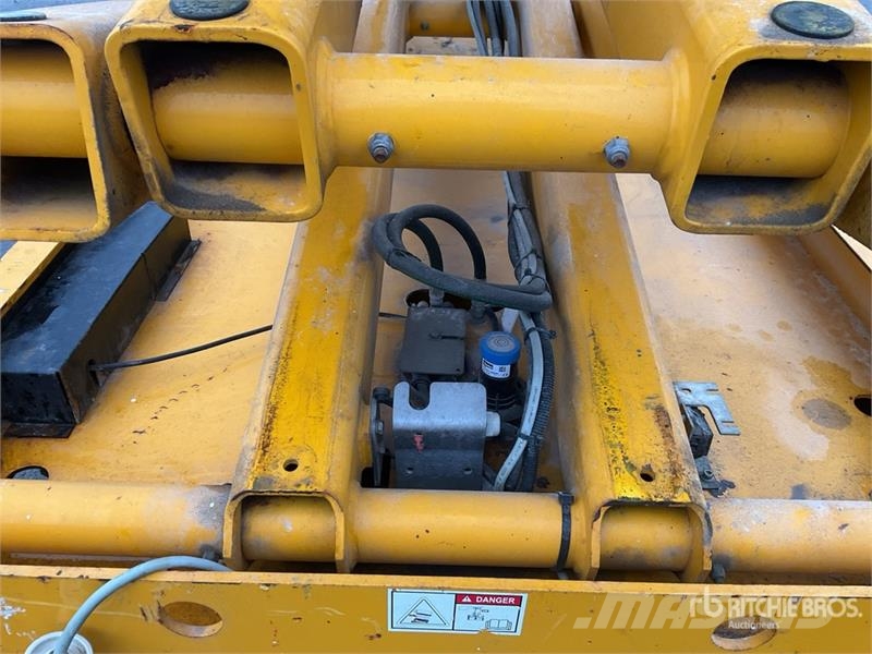 Haulotte Compact 14 Electric Scissor Lift Ножничные подъемники