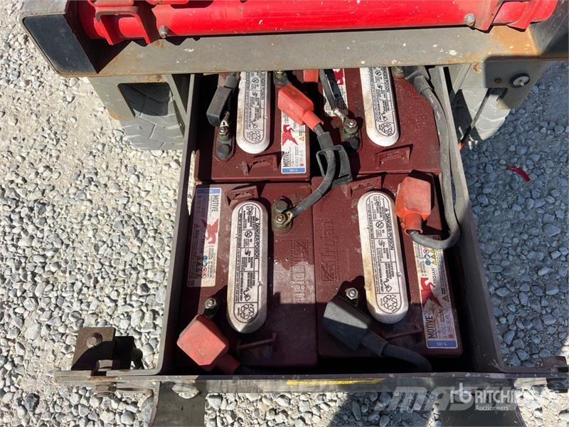 Haulotte Compact 8 Electric Scissor Lift (Inoperable) Nacelle ciseaux