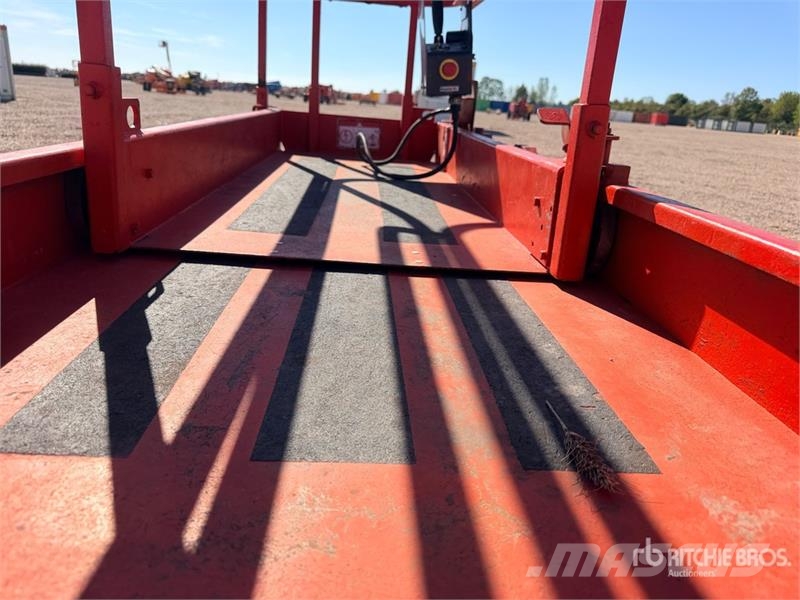 Haulotte Compact 8 Electric Scissor Lift Škarjaste dvižne ploščadi