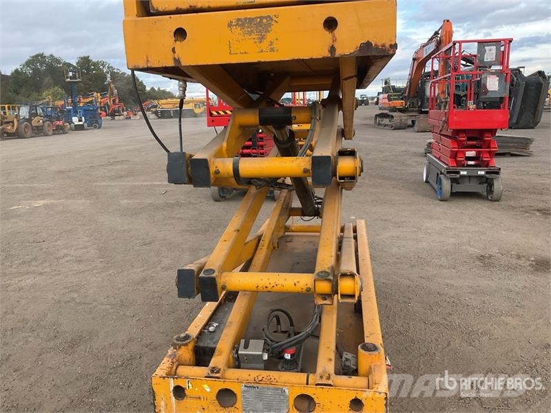 Haulotte Compact 8 Electric Scissor Lift Scissor lifts
