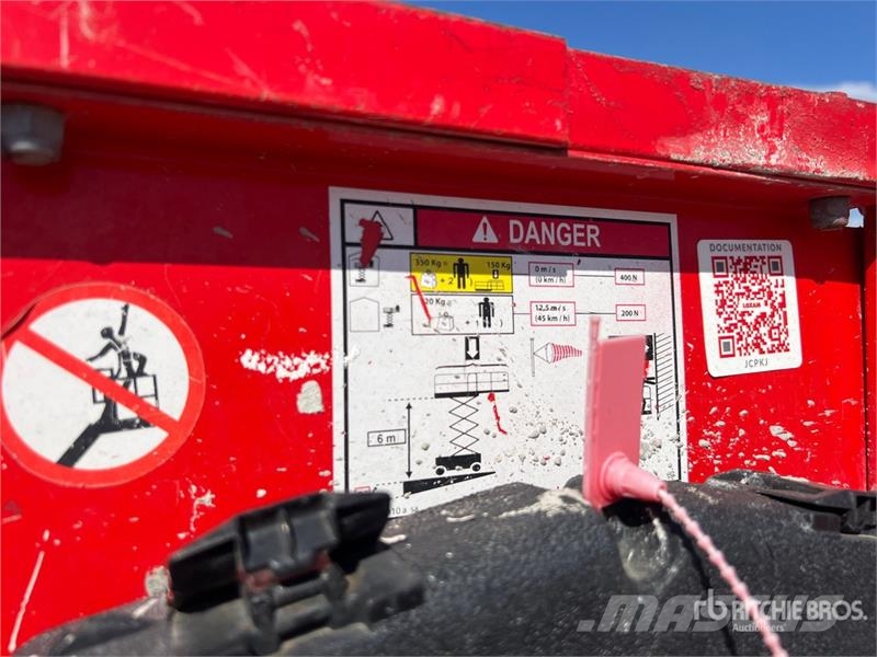 Haulotte Compact 8 Electric Scissor Lift (Inoperable) Nacelle ciseaux