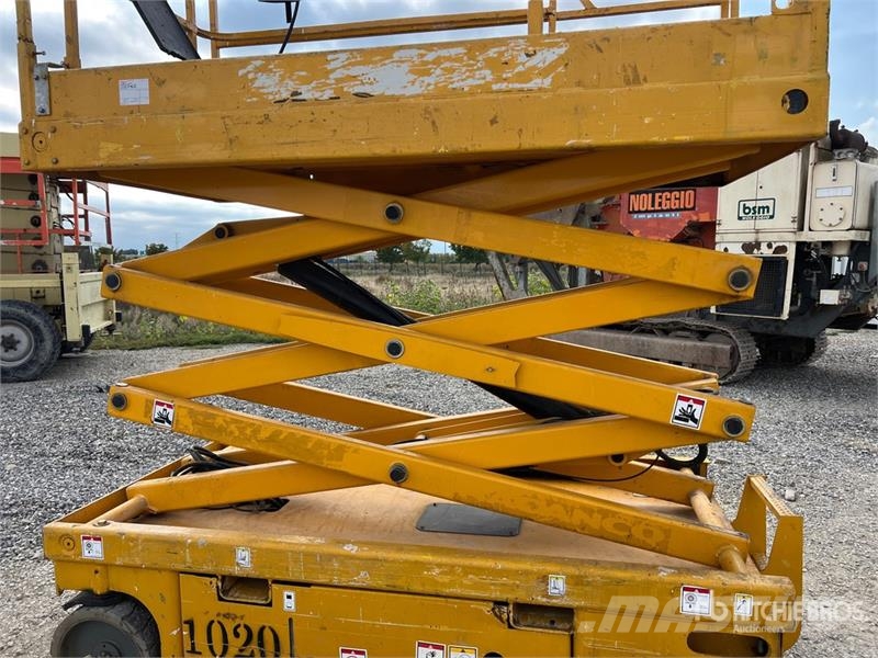 Haulotte Compact 8W Electric Scissor Lift Škarjaste dvižne ploščadi