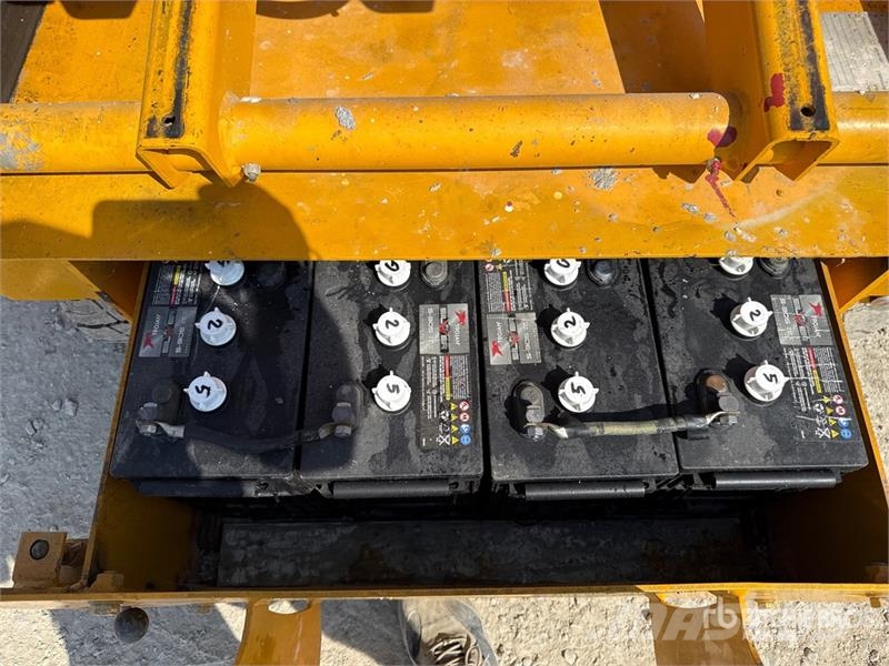 Haulotte Compact 8W Electric Scissor Lift Scheren-Arbeitsbühnen