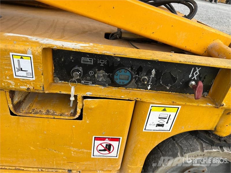 Haulotte Compact 8W Electric Scissor Lift Škarjaste dvižne ploščadi
