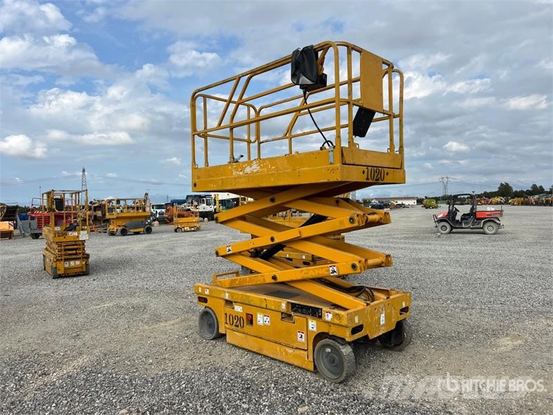 Haulotte Compact 8W Electric Scissor Lift Škarjaste dvižne ploščadi