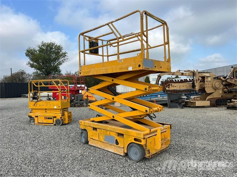 Haulotte Compact 8W NT Electric Scissor Lift 가위형 리프트
