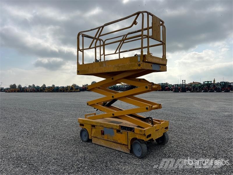 Haulotte Compact 8W NT Electric Scissor Lift 가위형 리프트