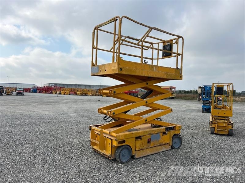 Haulotte Compact 8W NT Electric Scissor Lift 가위형 리프트
