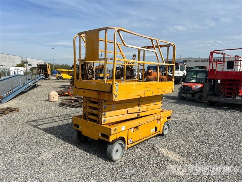 Haulotte Compact Electric Scissor Lift Ollós emelők