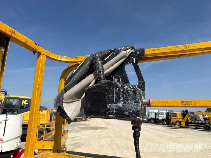 Haulotte Compact12 Electric Scissor Lift Ножични работни платформи