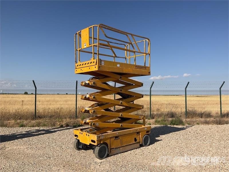 Haulotte Compact12 Electric Scissor Lift 가위형 리프트