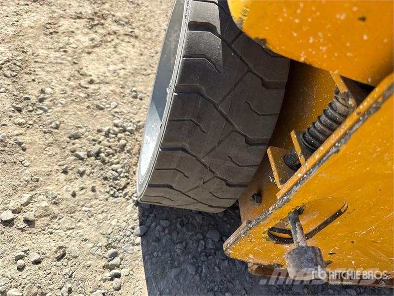 Haulotte Compact12 Electric Scissor Lift Škarjaste dvižne ploščadi