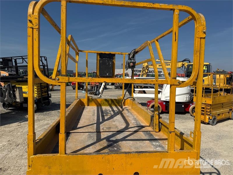 Haulotte Compact12 Electric Scissor Lift Ножични работни платформи