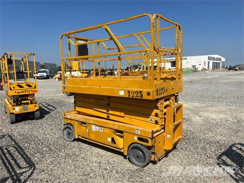 Haulotte Compact12 Electric Scissor Lift (Inoperable) Ανυψωτήρες ψαλιδωτής άρθρωσης