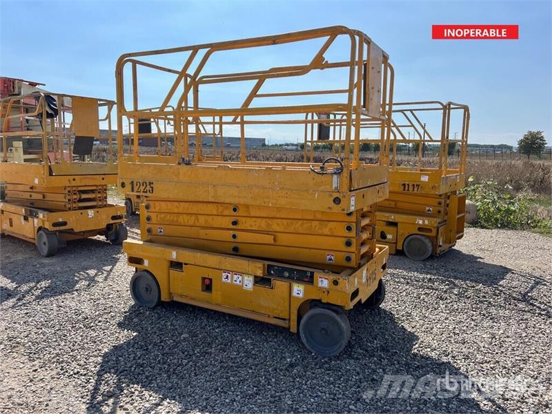 Haulotte Compact12 Electric Scissor Lift (Inoperable) Škaraste platforme