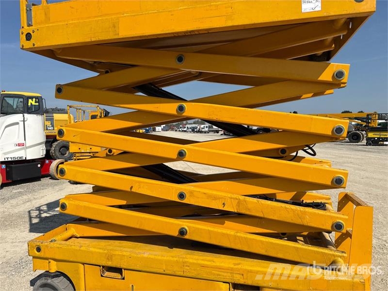 Haulotte Compact12 Electric Scissor Lift Ножични работни платформи