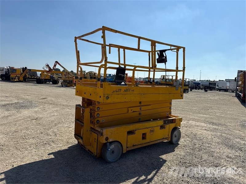Haulotte Compact12 Electric Scissor Lift Škarjaste dvižne ploščadi