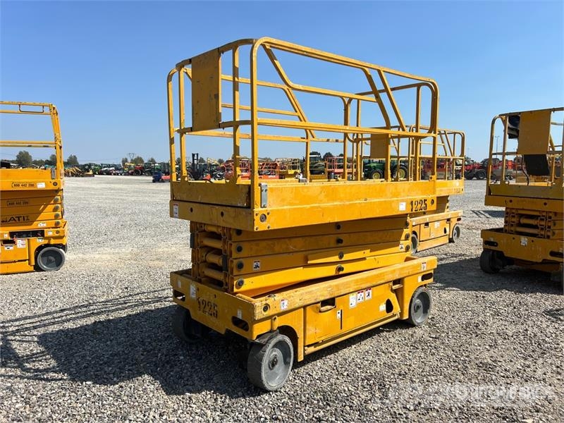 Haulotte Compact12 Electric Scissor Lift (Inoperable) Ανυψωτήρες ψαλιδωτής άρθρωσης