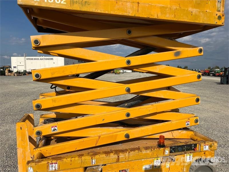 Haulotte Compact12 Electric Scissor Lift Makasli platformlar
