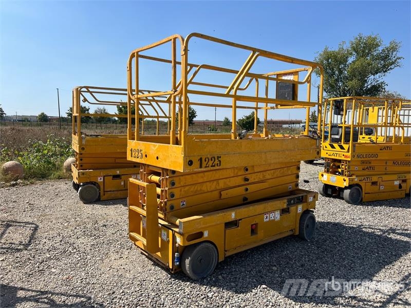 Haulotte Compact12 Electric Scissor Lift (Inoperable) Ανυψωτήρες ψαλιδωτής άρθρωσης