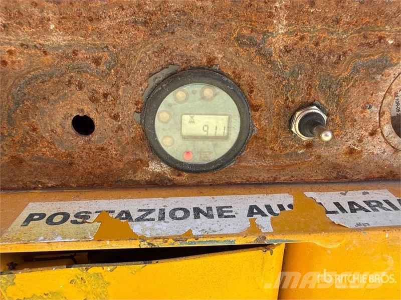 Haulotte Compact12 Electric Scissor Lift Škarjaste dvižne ploščadi
