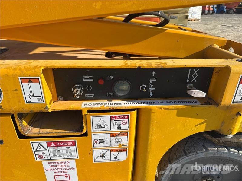 Haulotte Compact12 Electric Scissor Lift Scissor lifts