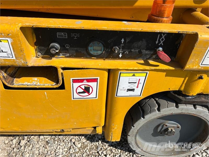 Haulotte Compact12 Scissor Lift (Inoperable) Ανυψωτήρες ψαλιδωτής άρθρωσης