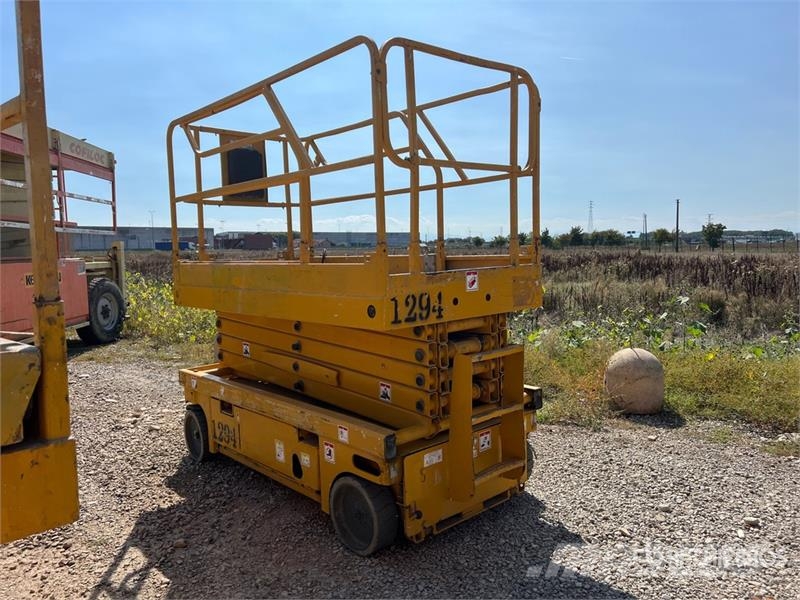 Haulotte Compact12 Scissor Lift (Inoperable) Ανυψωτήρες ψαλιδωτής άρθρωσης