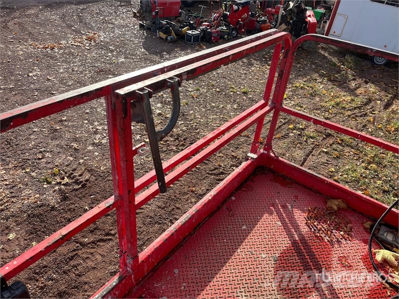 Haulotte Compact12DX 4x4 Diesel Scissor Lift Šķerveida pacēlāji