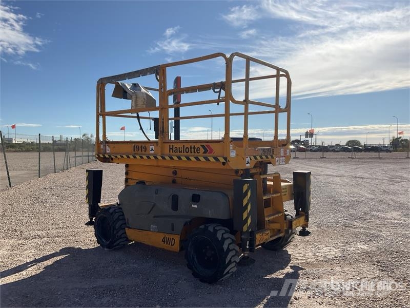 Haulotte Compact12DX 4x4 Diesel Scissor Lift Schaarhoogwerkers